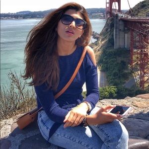 Cold shoulder blue top